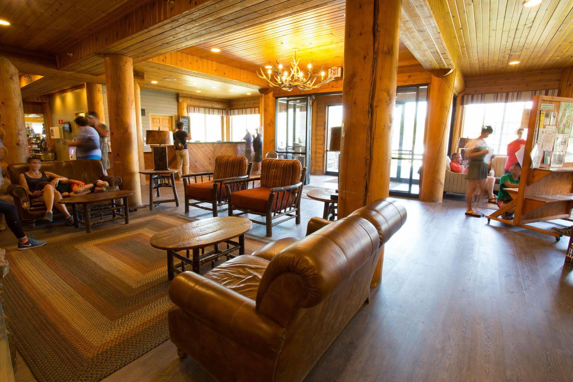 Headwaters Lodge & Cabins At Flagg Ranch Moran Bagian luar foto