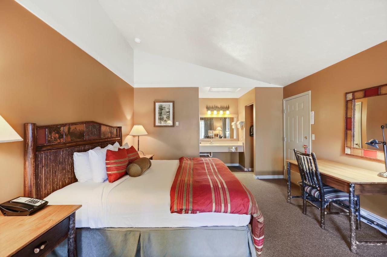 Headwaters Lodge & Cabins At Flagg Ranch Moran Bagian luar foto